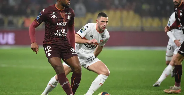 photo  avec le fc metz, warren tchimbembé a disputé un total de 24 matches en ligue 1.  &copy;  afp 