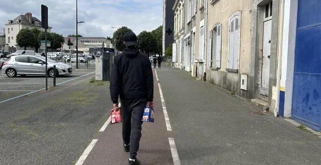 photo  un mineur ayant acheté de l’alcool après un test réalisé par l’association addictions france, à nantes en 2025.  &copy;  ouest-france 