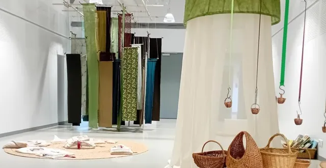 photo  dans le cadre de la semaine dédiée au développement durable, la compagnie mona blank propose une exposition multisensorielle pour l’éveil des sens dès 2 ans. à découvrir en famille, en accès libre aux heures d’ouverture de la bibliothèque municipale maison-rouge jusqu’au samedi 7 février. contact : 02 41 76 34 50.  &copy;  ouest-france 