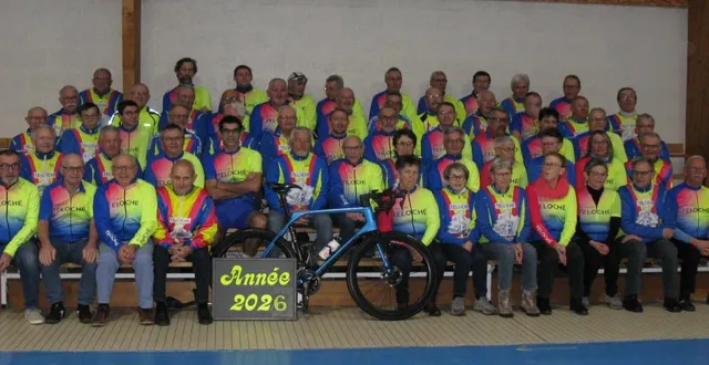 photo  la reprise de la saison était l’occasion de faire la traditionnelle photo de groupe.  &copy;  le maine libre 