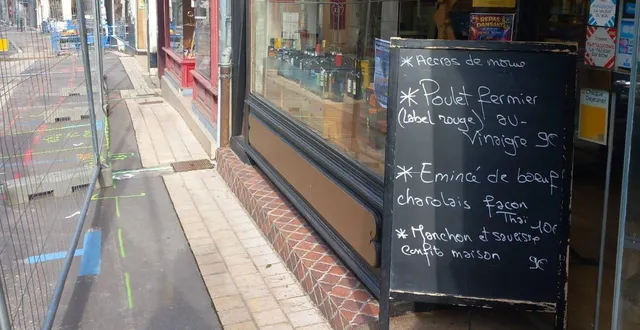 photo  les passages piétons sont assurés de part et d’autre de la chaussée.  &copy;  le maine libre 