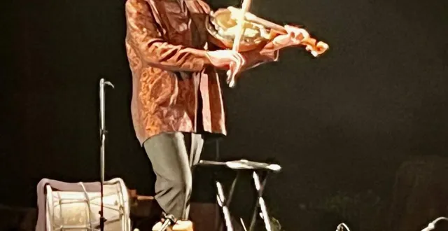 photo  rédèr nouhaj, un violoniste inclassable au centre culturel rené-d’anjou le 30 janvier.  &copy;  co 