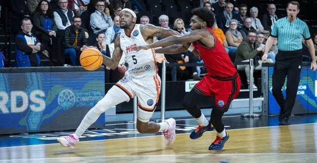 photo  shannon bogues et le msb ont renversé une situation qui paraissait compromise face à vilnius.  &copy;  dominique breugnot/ouest-france 