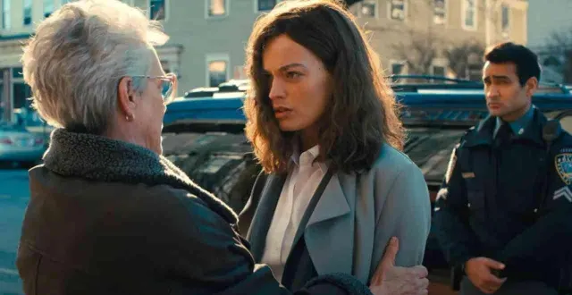 photo  « ella maccay » de james l. brooks.  &copy;  disney + 