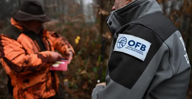 photo  l’office français de la biodiversité est la police des campagnes.  &copy;  josselin clair 
