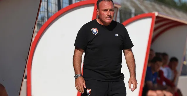 photo  fabrice vandeputte et ses joueurs s’attendent à un déplacement délicat.  &copy;  marc olejnik 