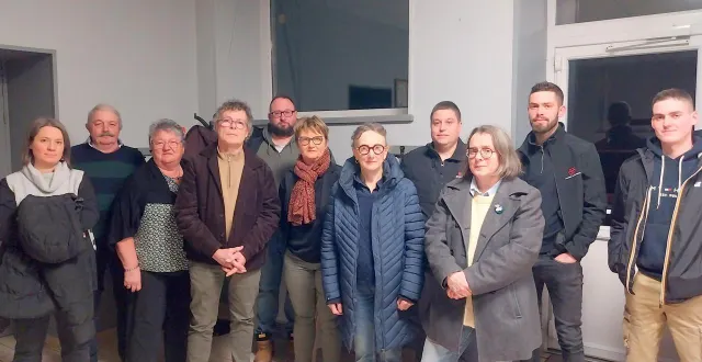 photo  de gauche à droite, élodie duchemin, patrick bellenger, joëlle landais, yves sallard, antoine fourel, joëlle bisson, christine bigot, julien delaunay, muriel guérin, léo bourdon, ancelin delente.  &copy;  ouest-france 