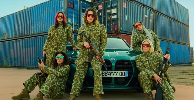 photo  rebecca marder, pascale arbillot, zoé marchal, naidra ayadi et tya deslauriers sont 