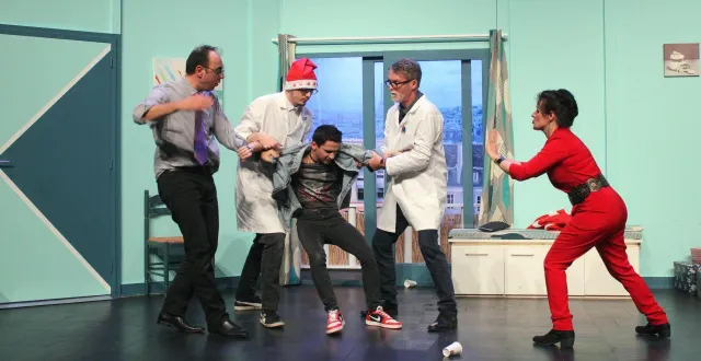 photo  « impair et père » est la comédie présentée par le pont d’ardoise.  &copy;  co 