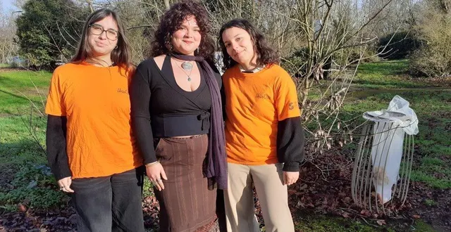 photo  de gauche à droite, maëlle, celya et claire portent le projet avec cédric, absent sur la photo. cette opération fera l’objet d’une étude pour théo clément, étudiant bts environnement, ancien volontaire unis cité.  &copy;  ouest-france 