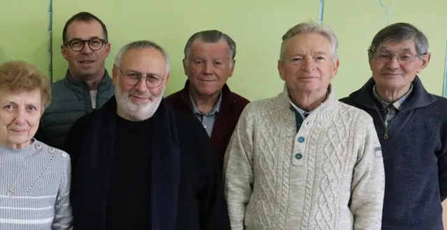 photo  une partie des membres du bureau.  &copy;  le maine libre 