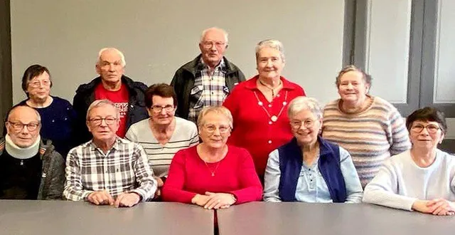 photo  le nouveau bureau du club générations mouvement.  &copy;  le maine libre 