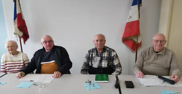 photo  ginette lequeu vice-présidente, pascal landais secrétaire, andré fillatre et claude allombert.  &copy;  le maine libre 