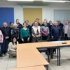 photo les adhérents et bénévoles de l’association des commerçants d’aubigné-racan réunis pour l’assemblée générale.
