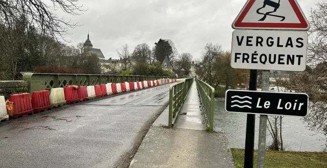photo  une circulation alternée est déjà en place depuis plusieurs mois sur ce pont emprunté quotidiennement par plus de 2 000 véhicules.  &copy;  le maine libre 