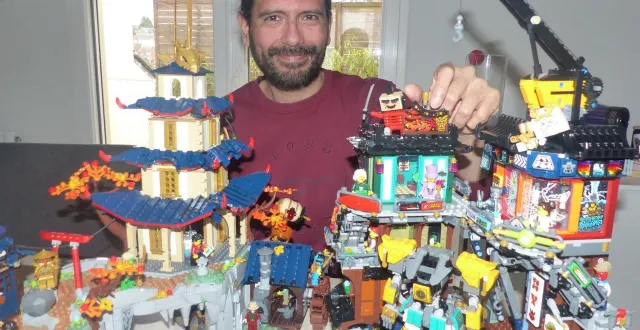 photo  jean-dominique julien, passionné de lego® sera un des 15 exposants des adults fans of lego® à saint-barthélemy-d’anjou.  &copy;  ouest-france… 