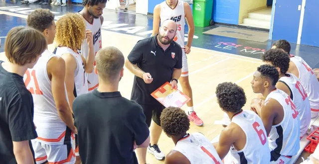 photo  les espoirs du msb vont jouer contre dijon à huis clos, en raison du match de ligue 2 contre laval, organisé quasiment en même temps.  &copy;  dominique 