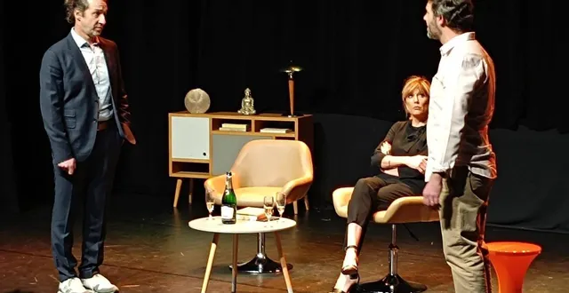 photo  la compagnie sophie jouera vendredi et samedi la pièce « un cadeau particulier ».  &copy;  compagnie sophie 