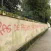 photo  la quasi-totalité des façades de l’allée jeanne-d’arc ont été recouvertes de tags. 