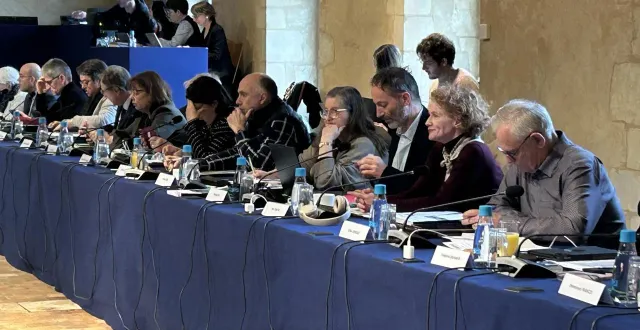 photo  maires sortants ou candidats sur des listes, les groupes des oppositions comptent plusieurs représentants engagés dans les prochaines élections municipales  &copy;  le maine libre 