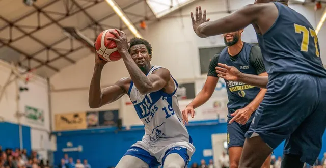 photo  absent à maubeuge, ibrahima dansoko fait son retour dans le groupe de la jalt.  &copy;  arnaud despelchain 