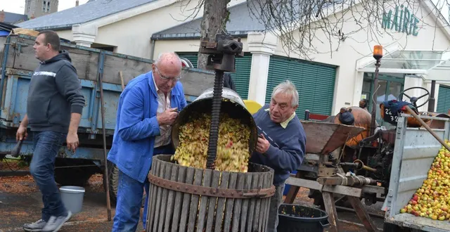photo  les bénévoles ont travaillé dur afin de tout préparer pour le 15 février.  &copy;  ml 