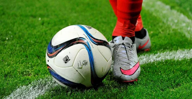 photo  un adolescent est décédé après un malaise cardiaque sur un terrain de football.  &copy;  ouest france 