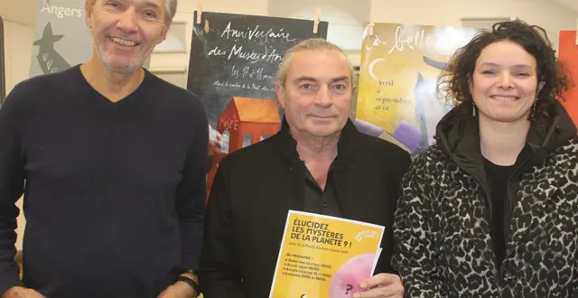 photo  les trois artistes philippe leduc, marc-antoine mathieu et elisa fache.  &copy;  co 