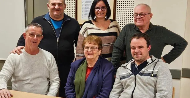 photo  claudine pelnier (assise) a souhaité se mettre en retrait après avoir œuvré de nombreuses années.  &copy;  co 