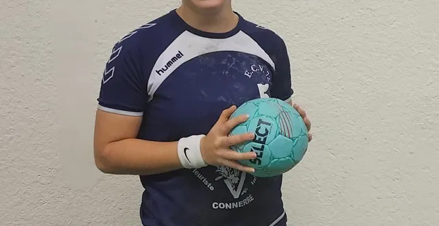 photo  elora dupont, déjà joueuse et arbitre veut s’impliquer dans son sport.  &copy;  ouest-france 