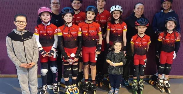 photo  dimanche, au gymnase de joué-l’abbé, le club de roller maine cœur de sarthe a accueilli une trentaine de jeunes patineurs sarthois pour la deuxième manche de speed vitesse. laura duchemin, coach et présidente, a alerté les clubs sur la pénurie de juge dans la section course. elle a lancé un appel aux parents et bénévoles afin que les compétitions puissent continuer.  &copy;  ouest-france 