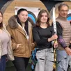 photo la présidente éliane gonthier (à droite) et des archers du club.
