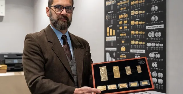 photo  olivier hémont, responsable de l’agence d’achat et vente de métaux précieux godot & fils au mans.  &copy;  le maine libre – xavier sarrat 