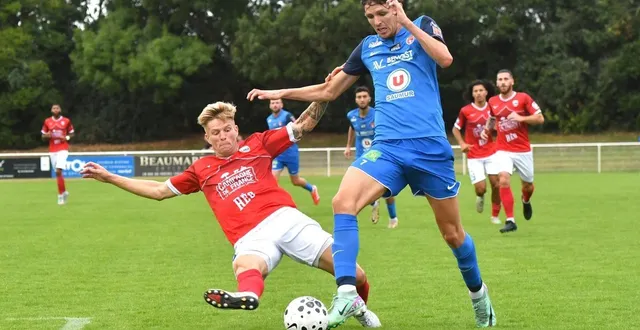 photo  quentin le coz au match aller face à avranches (2-0).  &copy;  photo co - michel durigneux 