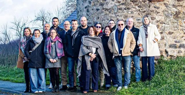 photo  une équipe de 15 candidats de 28 à 64 ans, moyenne d’âge de 45 ans, se présente au service des degréens.  &copy;  le maine libre 