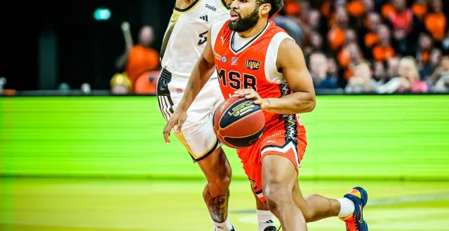 photo  trevor hudgins, lors du match du msb contre l’asvel à antarès, le 25 janvier 2026.  &copy;  archives le maine libre - yvon loué 