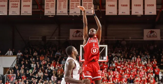 photo  digué diawara face à la jl bourg.  &copy;  ouest-france 