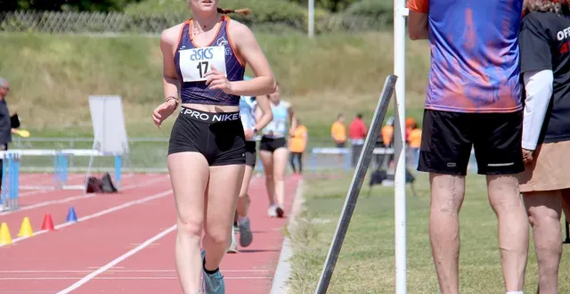 photo  lisa guillard.  &copy;  co 