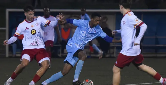 photo  kaba sylla et les nazairiens enchaînent un cinquième succès de suite en championnat.  &copy;  bruno bouvry 