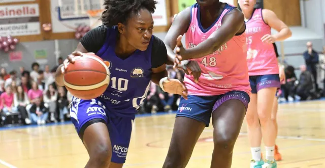 photo  amegnaglo, joueuse de saumur.  &copy;  co michel durigneux 