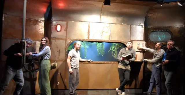 photo  l’équipe du théâtre bascule promet une magnifique aventure immersive avec ce sous-marin imaginaire.  &copy;  le maine libre 