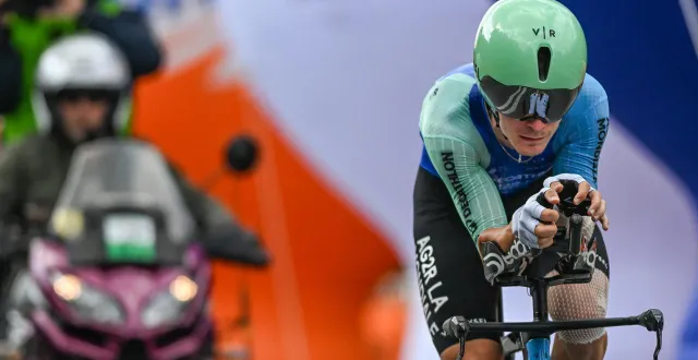 photo  paul lapeira aura un coup à jouer au général sur le dernier contre-la-montre de l’étoile de bessèges.  &copy;  nurphoto via afp 