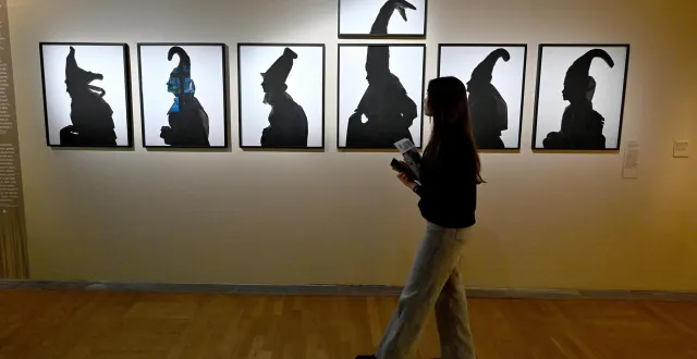 photo  l’exposition « sorcières » au château de nantes, présente de nombreuses œuvres artistiques comme ici « les sorginak », de charles fréger.  &copy;  jérôme fouquet/ouest-france 