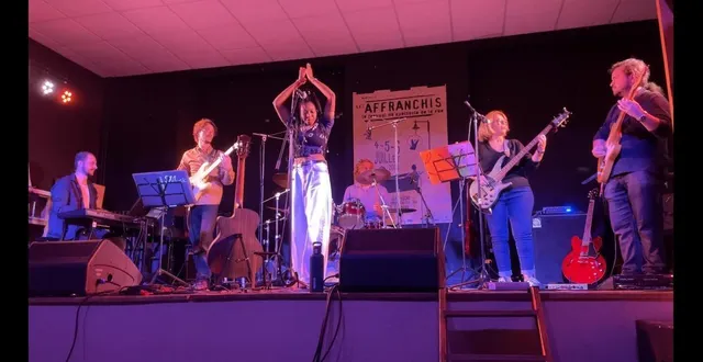 photo  l’atelier de musiques actuelles de l’école de musique de la flèche en concert au carroi le vendredi 19 décembre 2025.  &copy;  le maine libre – louis gohin 