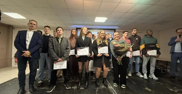 photo  jeudi soir, au bois-de-la-pierre, à crulai, vingt-cinq jeunes apprentis ornais ont été honorés et récompensés.  &copy;  ouest-france 