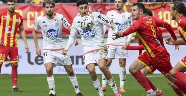 photo  benard, sellouki, commaret et les lavallois vont devoir concrétiser les progrès affichés à lyon et au mans lors de la réception d’annecy, vendredi 13 février (20 h).  &copy;  mathieu pattier / ouest france 