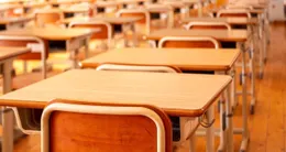 Info insolite  la professeure est arrivée ivre devant sa classe de 6e. 