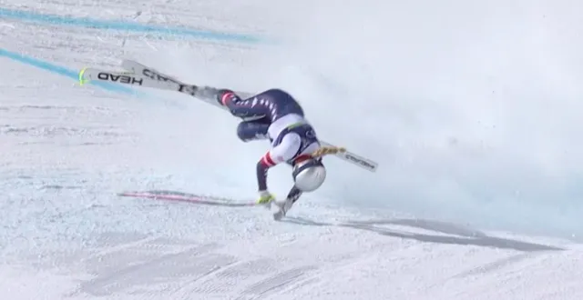 photo  après une grosse chute aux jo 2026, lindsey vonn a malheureusement raté son pari de finir la descente malgré un genou gravement blessé.  &copy;  handout / afp 