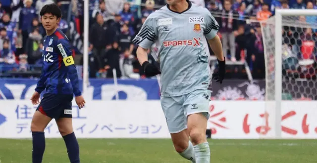 photo  titulaire avec fukushima à 58 ans, kazuyoshi miura a lancé sa 41e saison professionnelle.  &copy;  kosuke tsugui / afp 