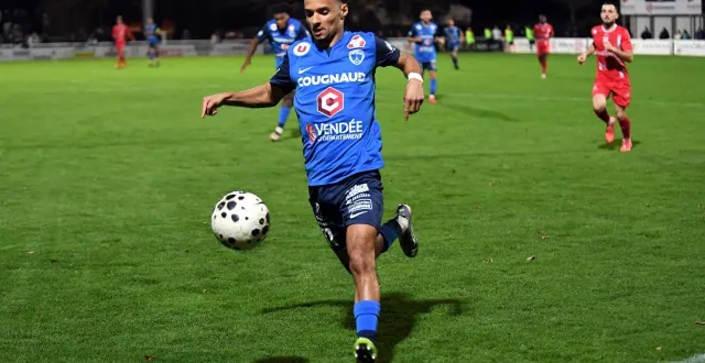 photo  noham bensoula a parfaitement lancé la rencontre pour le poiré, en marquant dès la 2e minute, contre la baule.  &copy;  archive laurent gelot 